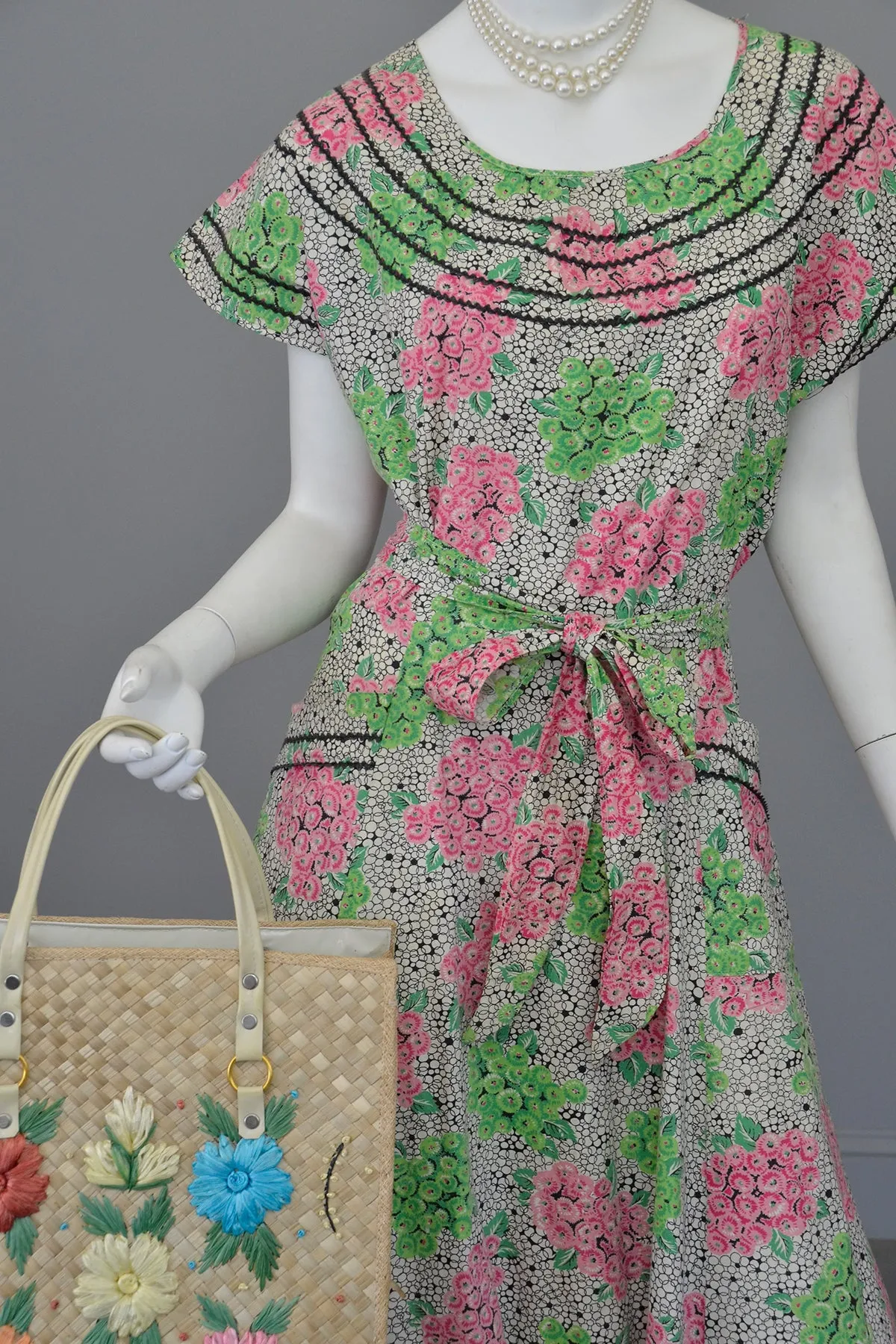 1940s 50s Pink Green Hydrangea Print Wrap House Dress