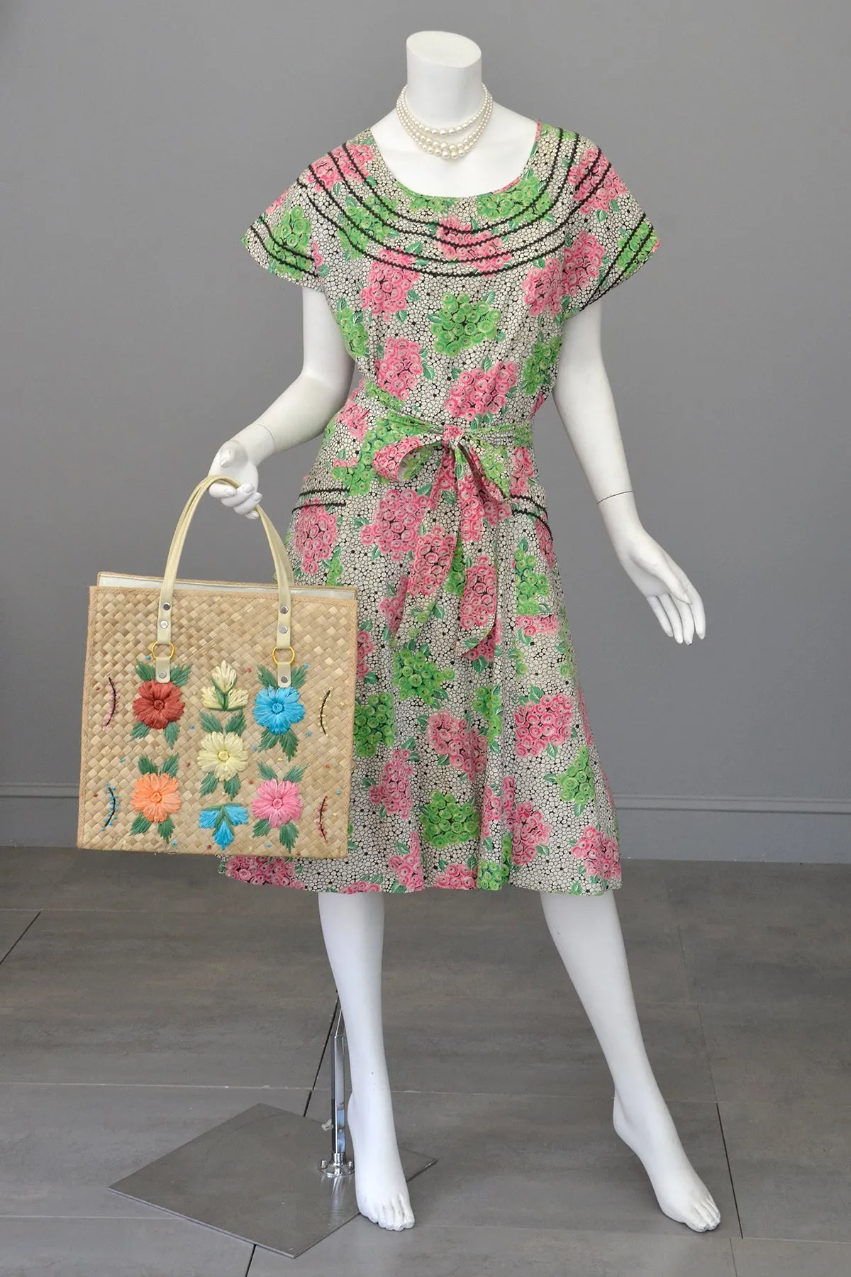 1940s 50s Pink Green Hydrangea Print Wrap House Dress