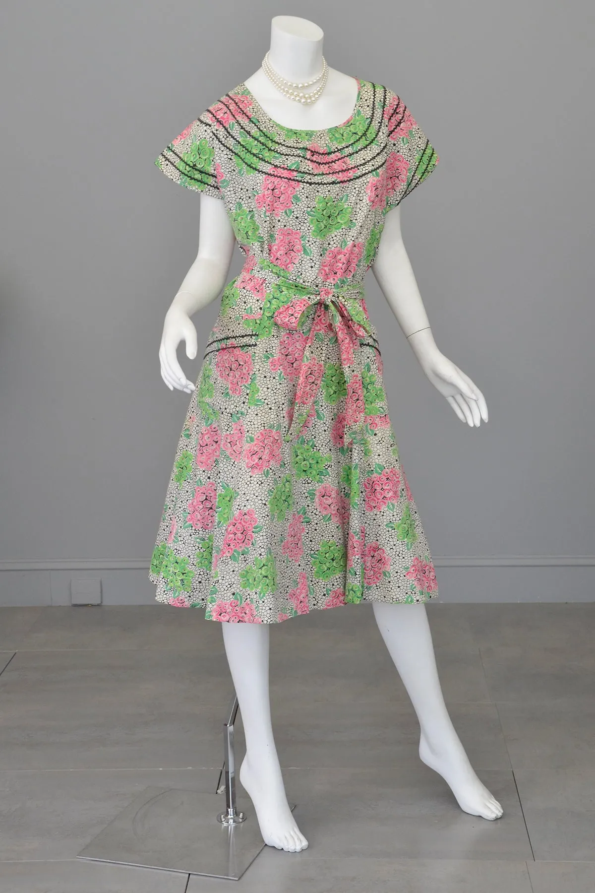 1940s 50s Pink Green Hydrangea Print Wrap House Dress