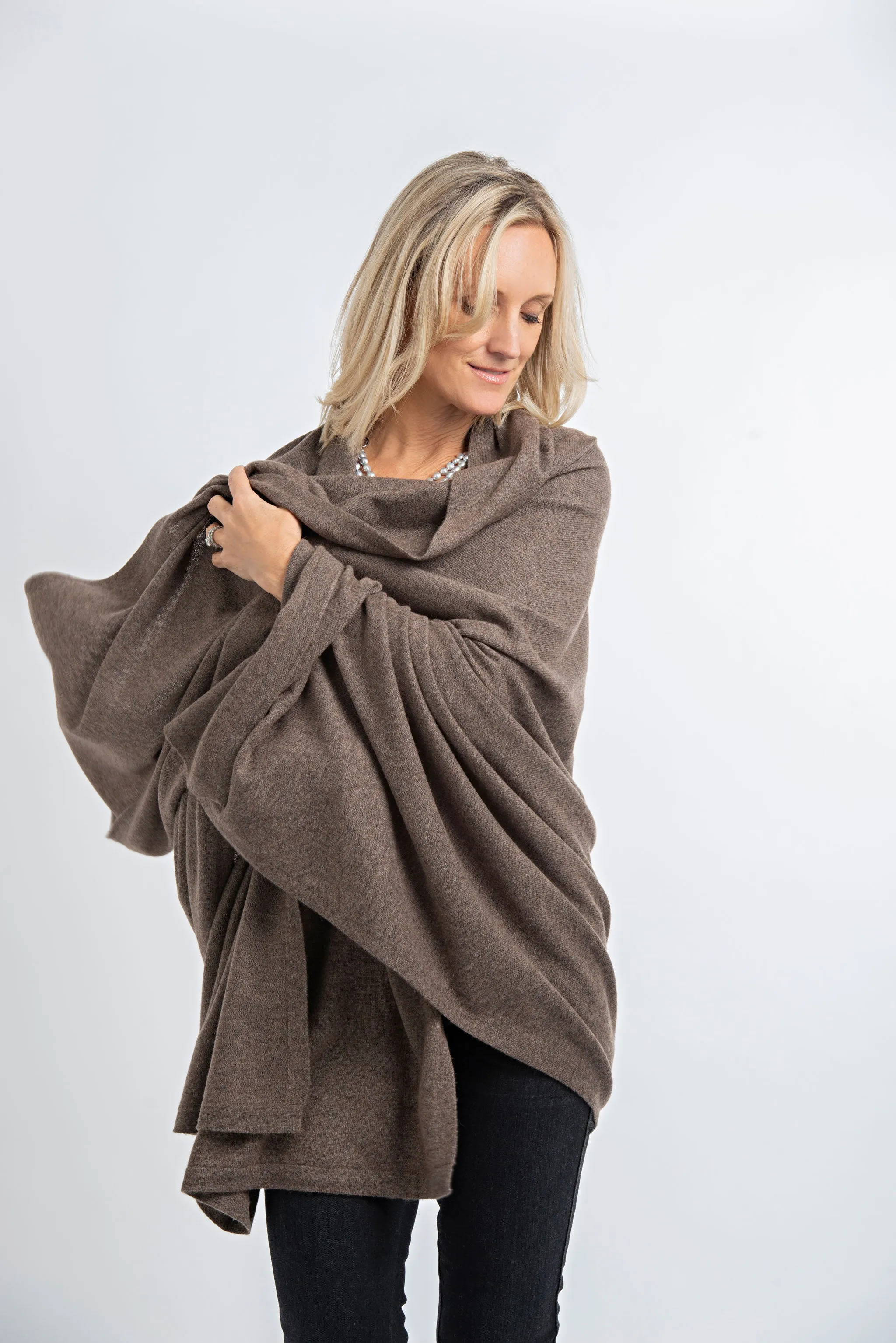 Cashmere Blanket Travel Wrap Mushroom | Grizzly