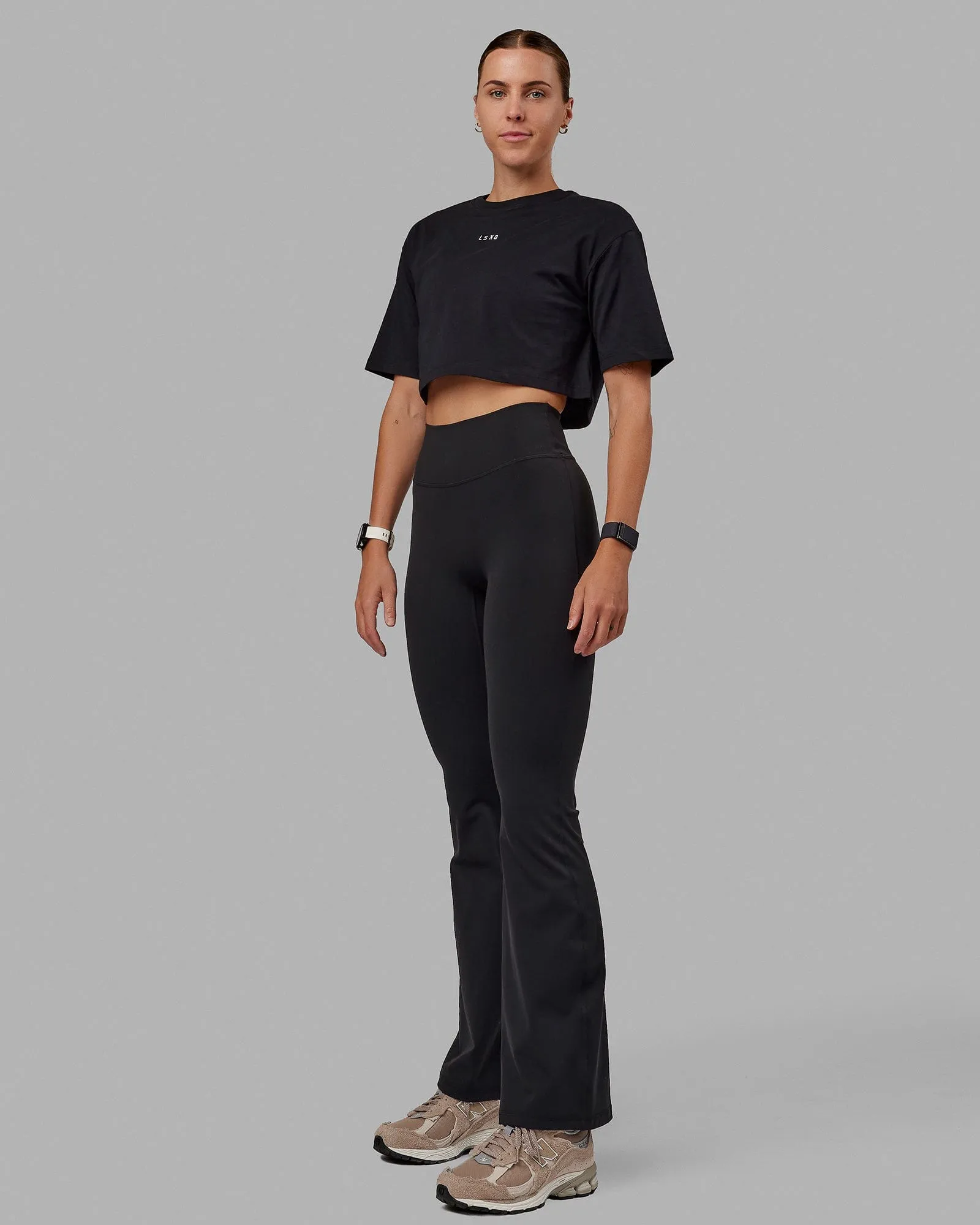 Hustle Cropped Tee - Black