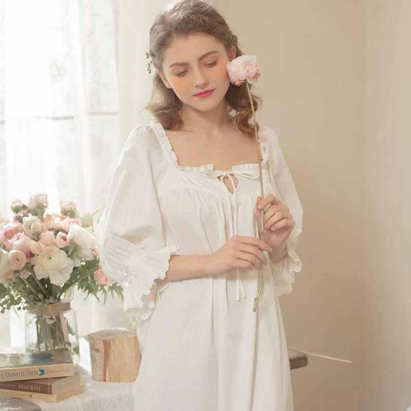 Vintage Cotton Nightgown, Victorian Nightgown, Elegant Sweet Royal White Nightdress